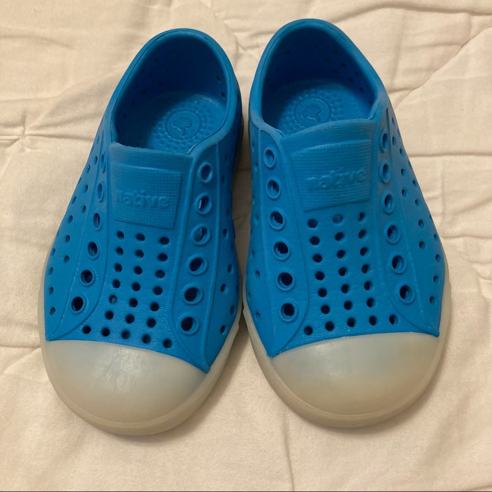 C5 Natives Jefferson Light Blue Glow